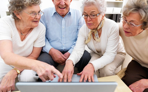 Lire la suite à propos de l’article ENVIE D’APPRENDRE À CLIQUER ? LE NUMÉRIQUE POUR LES SENIORS