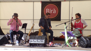 Lire la suite à propos de l’article La première animation du samedi avec le groupe de musique irlandaise RIRÀ