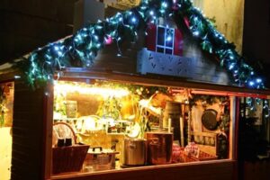 Lire la suite à propos de l’article OUVERTURE DES CHALETS DE NOEL