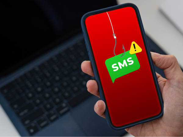 FAUX MESSAGES DE LIVRAISON PAR SMS & EMAIL